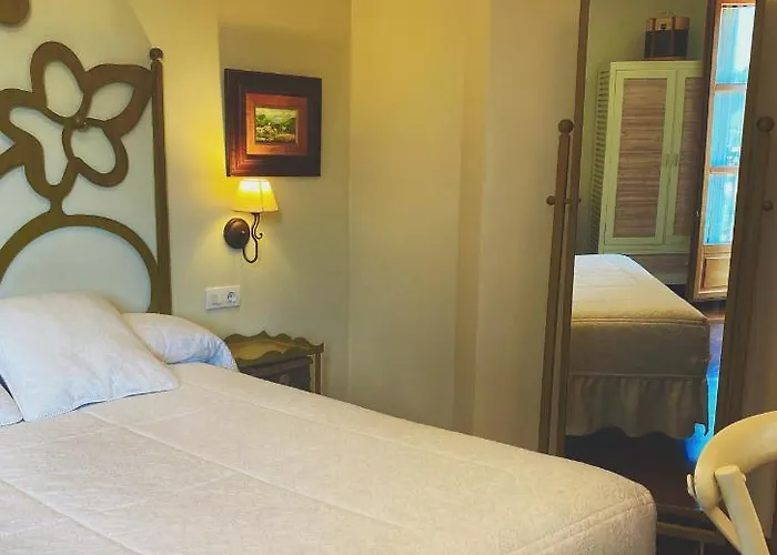 La Llosa De Samano Hotel 2*