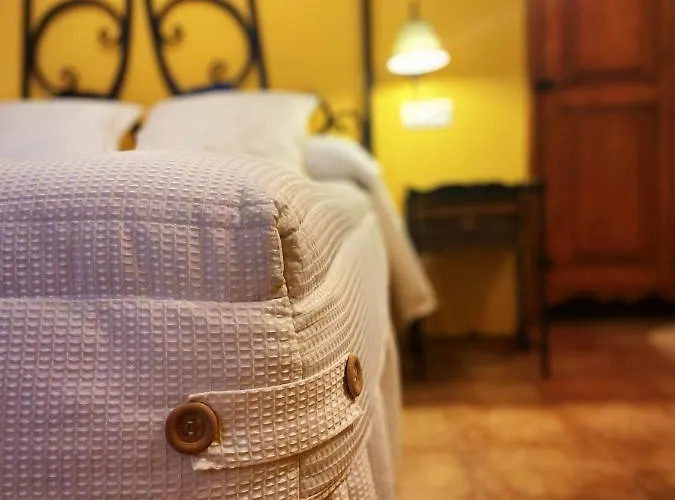 Hotel La Llosa De Samano 2*