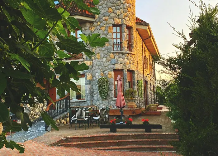 La Llosa De Samano Hotel 2*