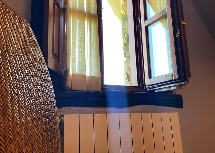 Hotel La Llosa De Samano 2*