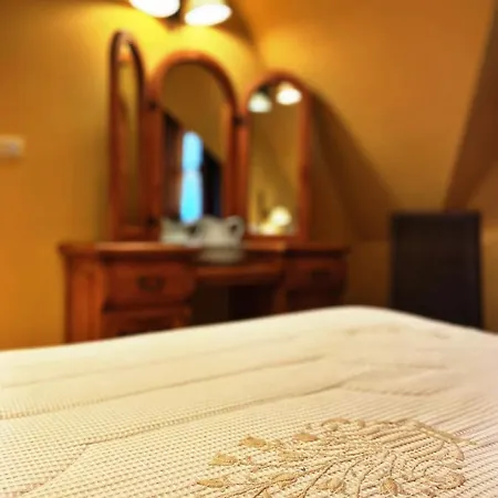 Hotel La Llosa De Samano 2*