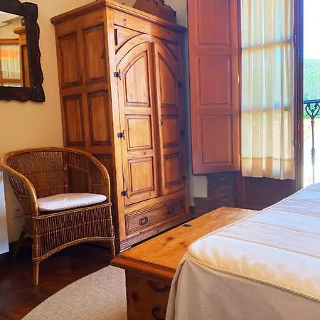 La Llosa De Samano Hotel 2*