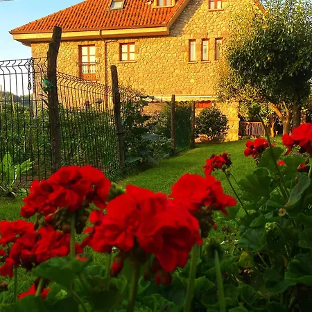 La Llosa De Samano Hotel