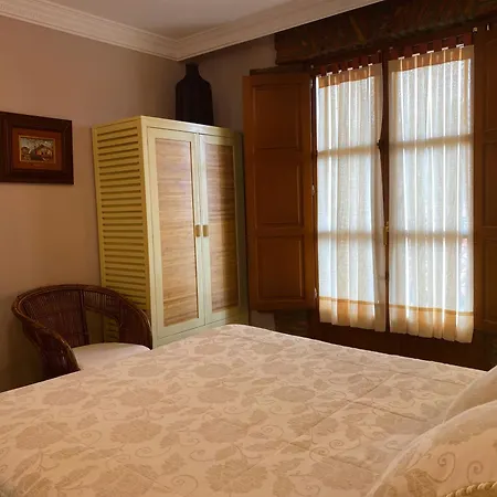 La Llosa De Samano Hotel 2*